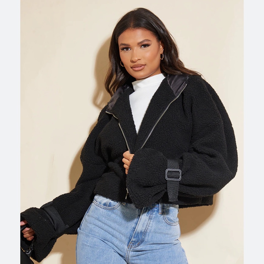 Pretty Little Thing - Black Teddy Belted Sleeve Hooded Jacket